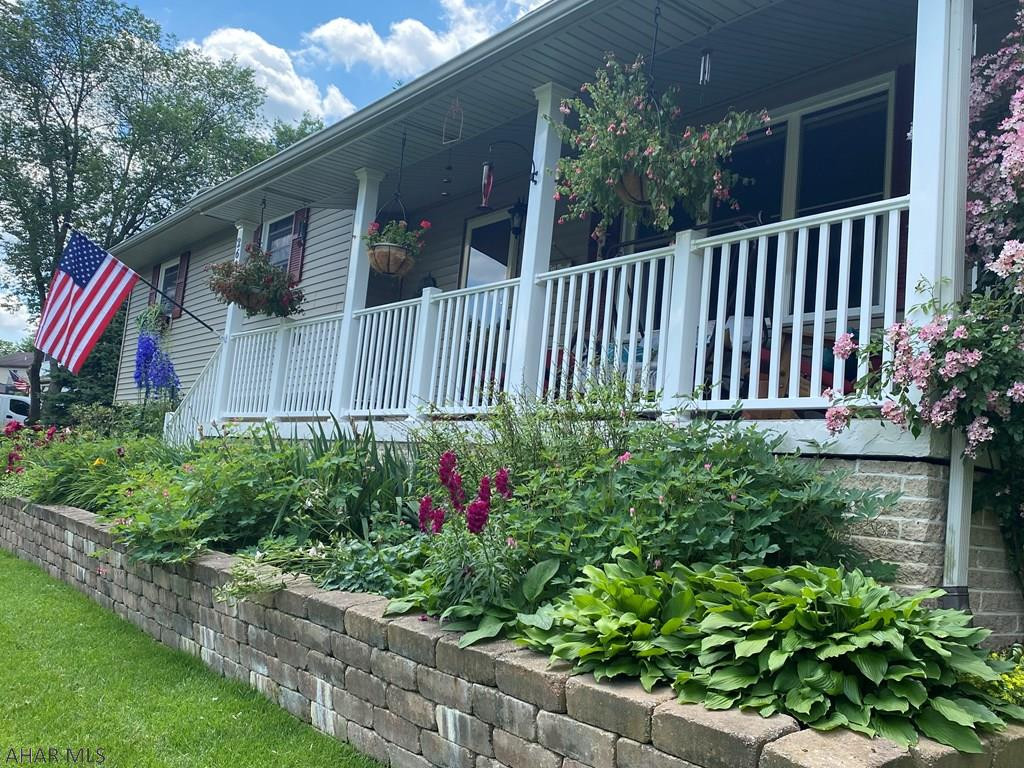 Rolling Hills - Residential