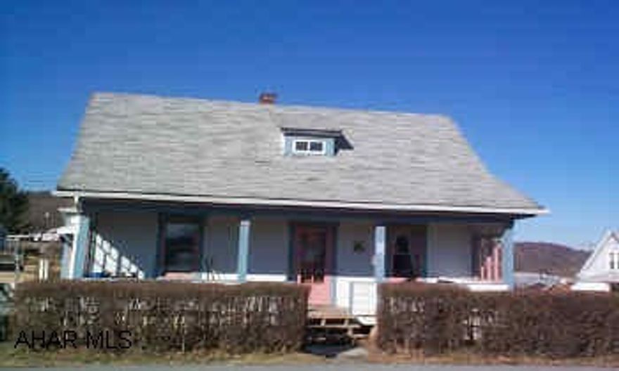 Small & cozy on large corner lot on quiet street. New electric -modern bath - roof needs replaced - owner will give roof allowance or have replaced prior to settlement.