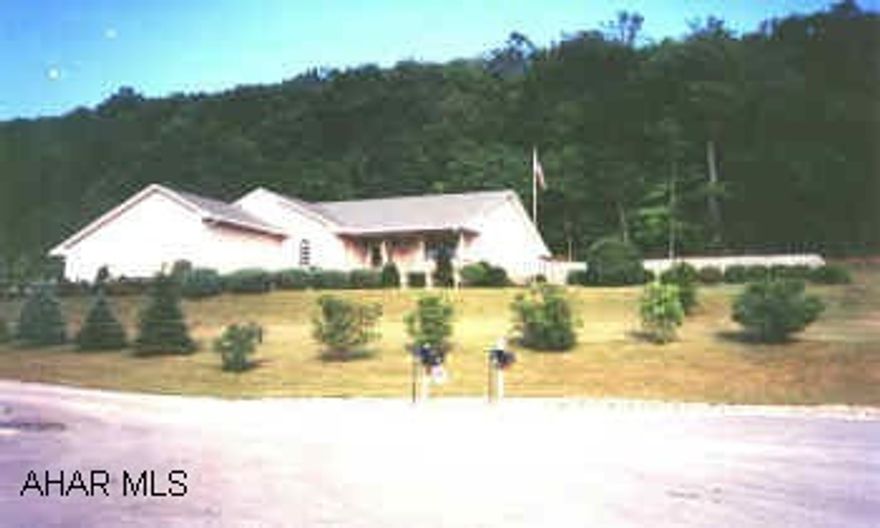 DELAYED  POSSESSION.  TALK TO LISTING AGENT. STUNNING VIEW! GREAT 3 BEDROOM RANCH HOME IN SCOTCH VALLEY ESTATES. 2 FULL BATHS, 2 CAR GARAGE. FULL BASEMENT, INGROUND POOL, SUNROOM, 3.5 ACRES.