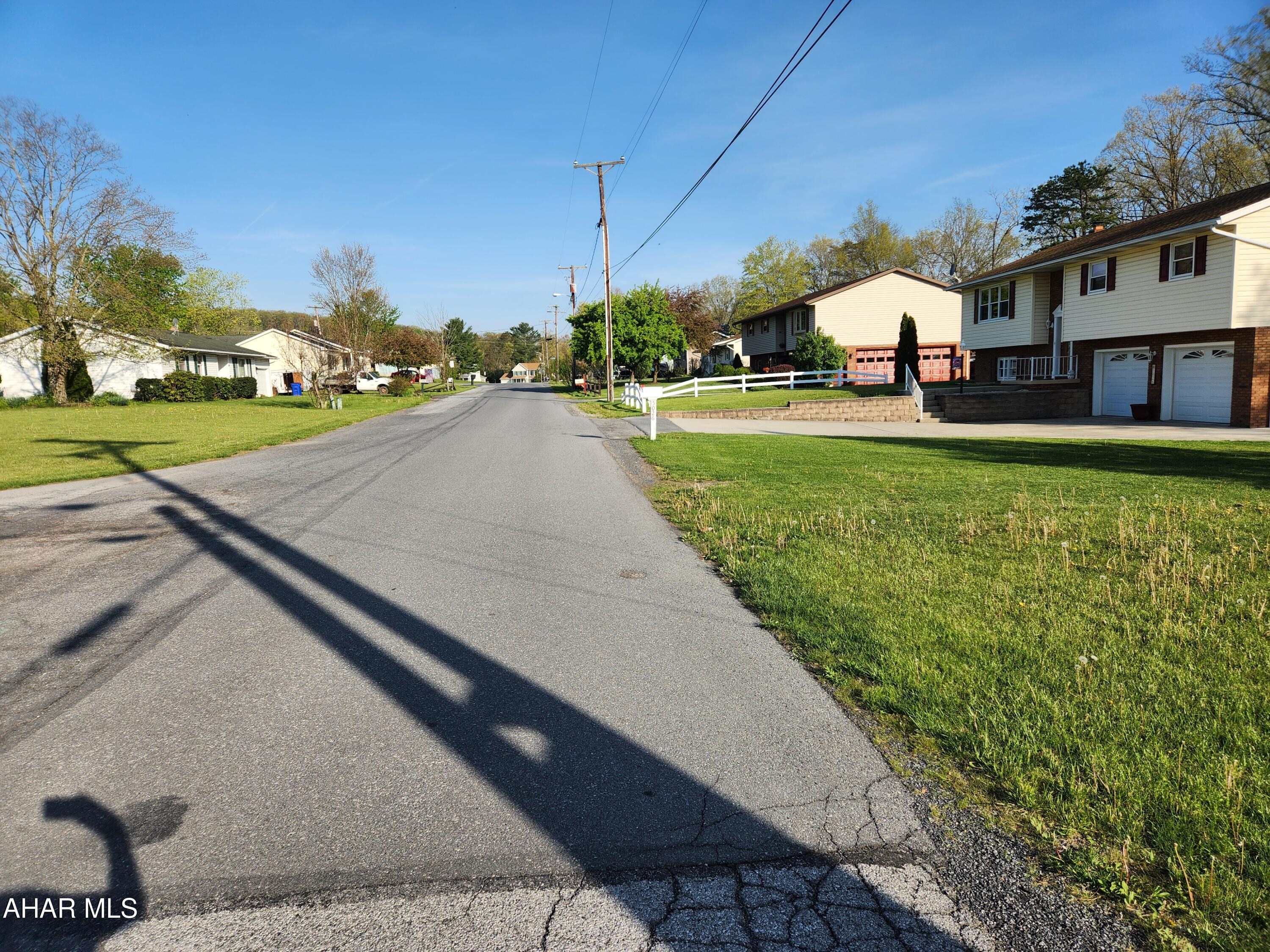 Lakewood Manor - Commercial Sale