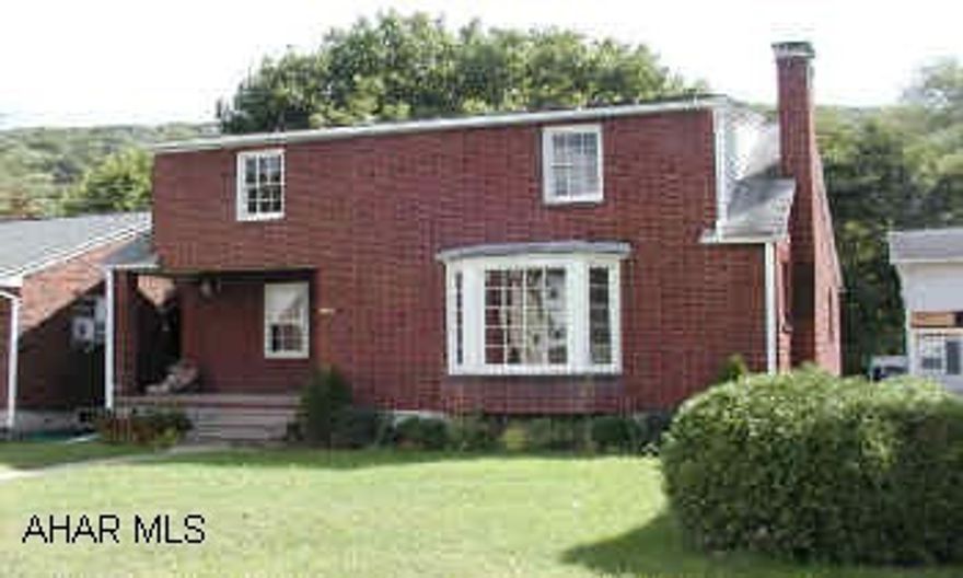 NIce 4 bedroom brick home, fireplace.  See Pictures. 1 1/2 story brick home, hardwood floors, fireplace.  4 bedrooms.  Zone B.  See Picture.