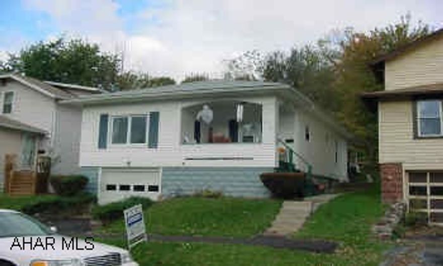 UPDATED RANCH HOME WITH 3 BEDROOMS, 1 BATH, AND GARAGE. BEAUTIFUL UPDATED RANCH HOME IN PLEASANT VALLEY WITH NEW ROOF, SIDING, WINDOWS, FURNACE WITH A/C, ELECTRIC, OAK KITCHEN AND MORE.  CHARMING AND COMFORTABLE WITH A HANDY LOCATION, 3 BEDROOMS, 1 BATH, BASKETBALL COURT.  CONTACT MIKE MANGIA X121.