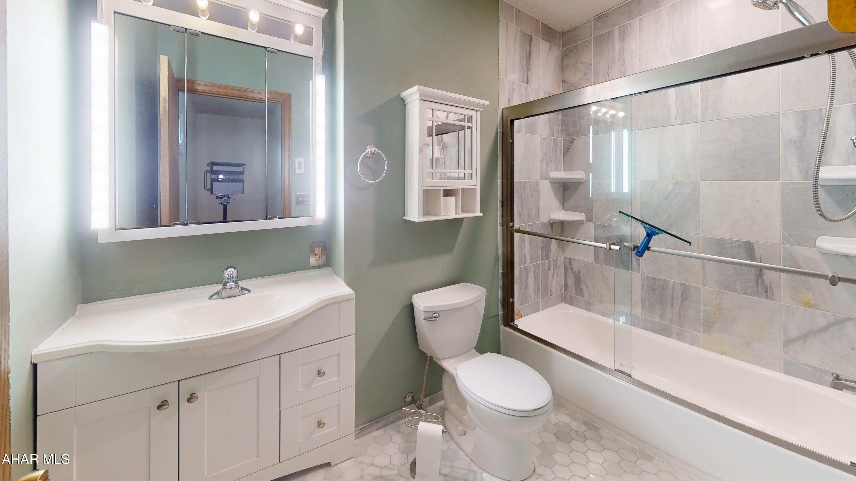 Rolling Hills - Residential