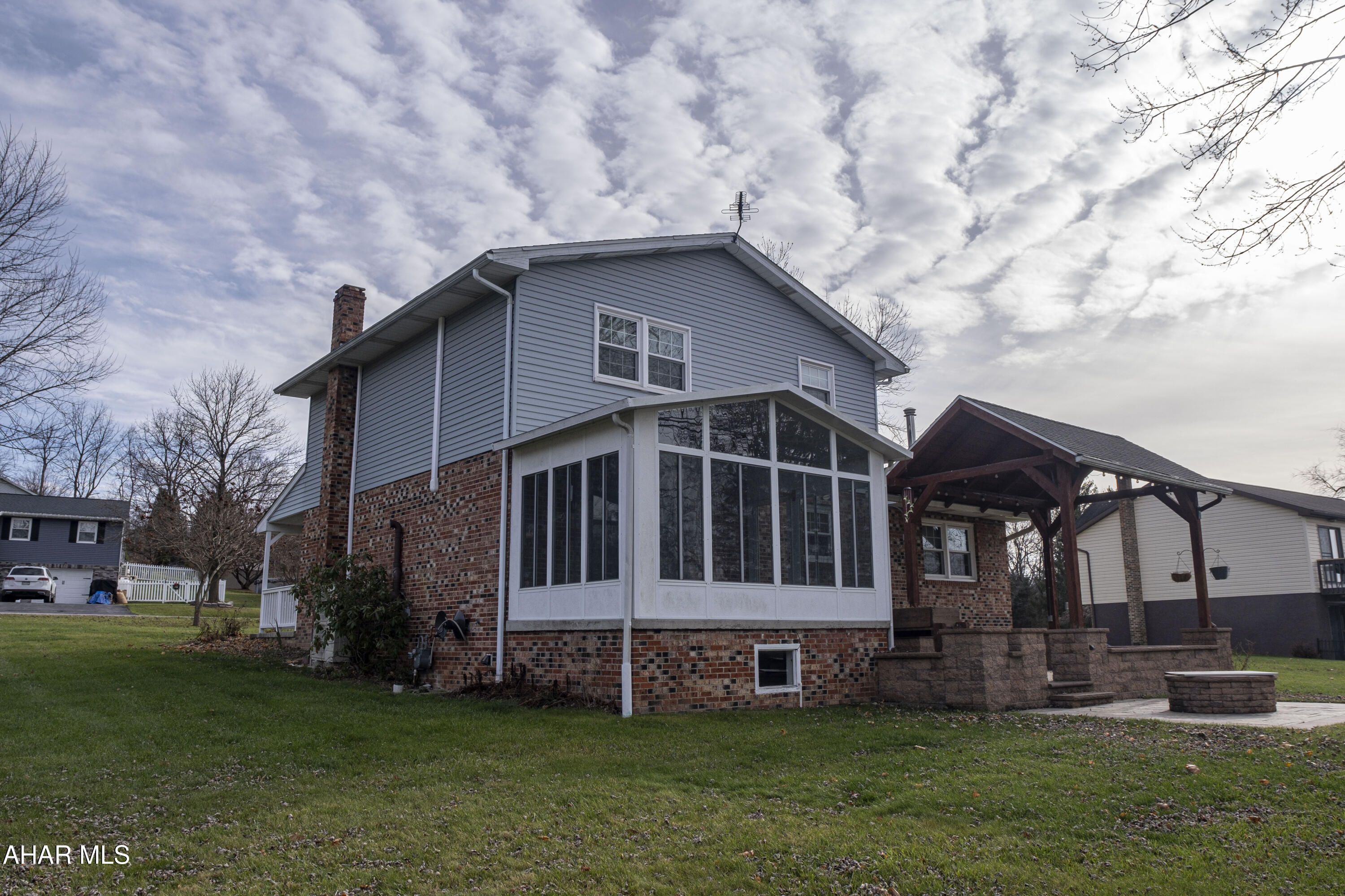 Rolling Hills - Residential