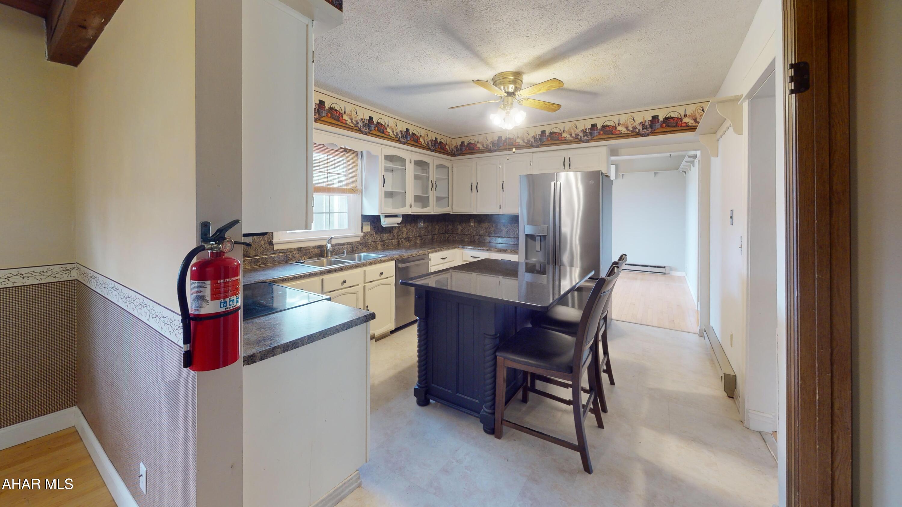 Rolling Hills - Residential