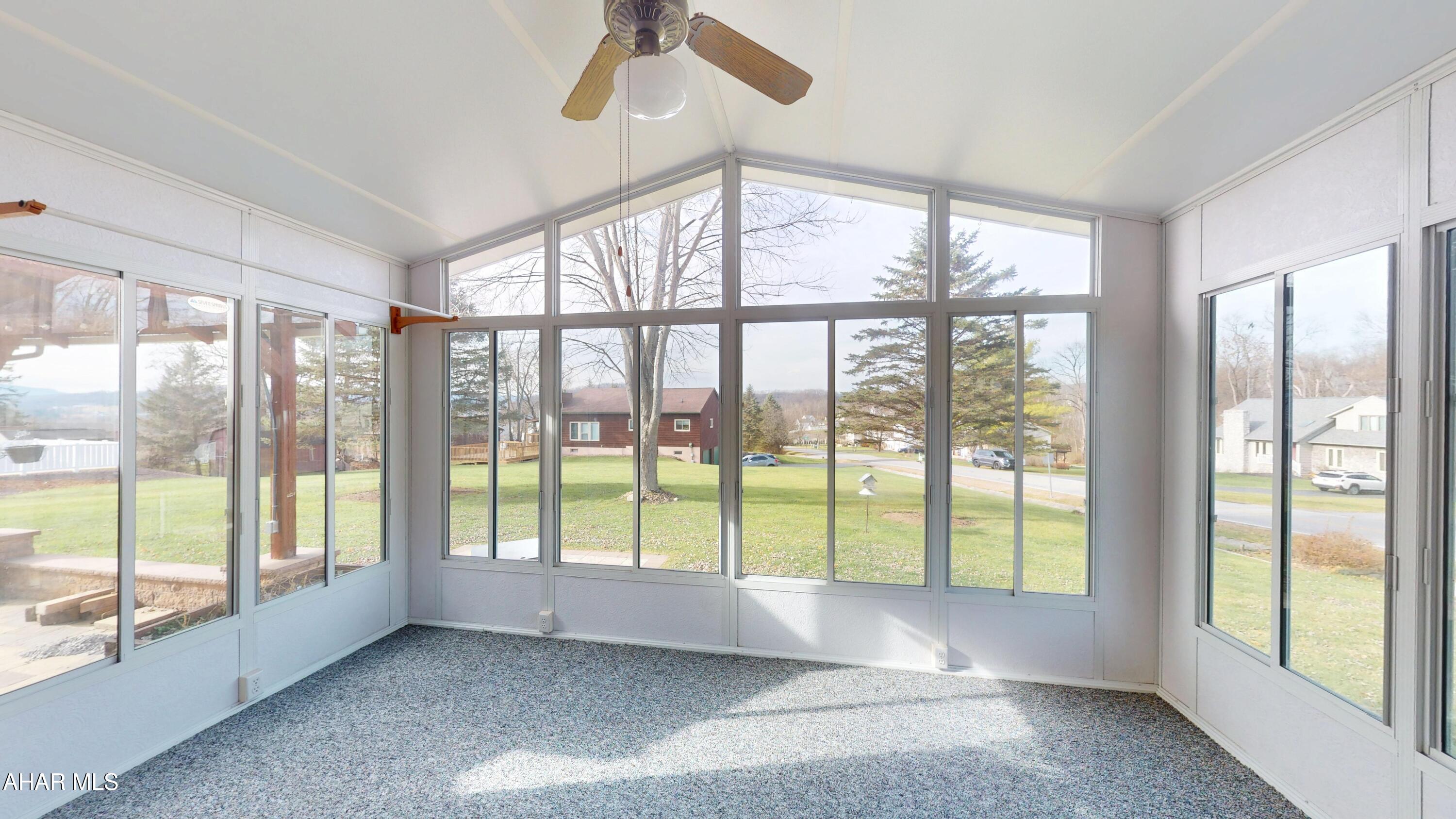 Rolling Hills - Residential