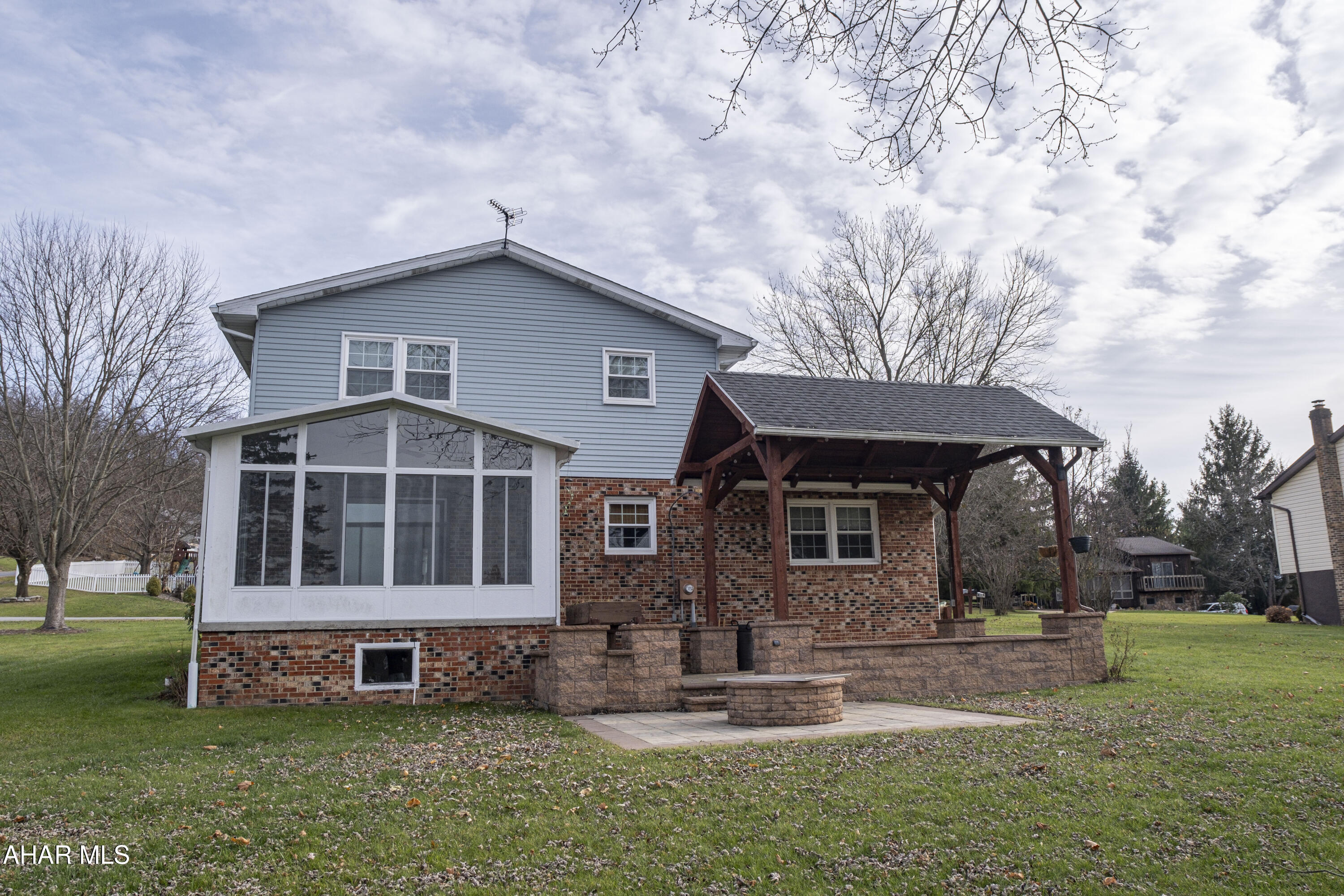 Rolling Hills - Residential