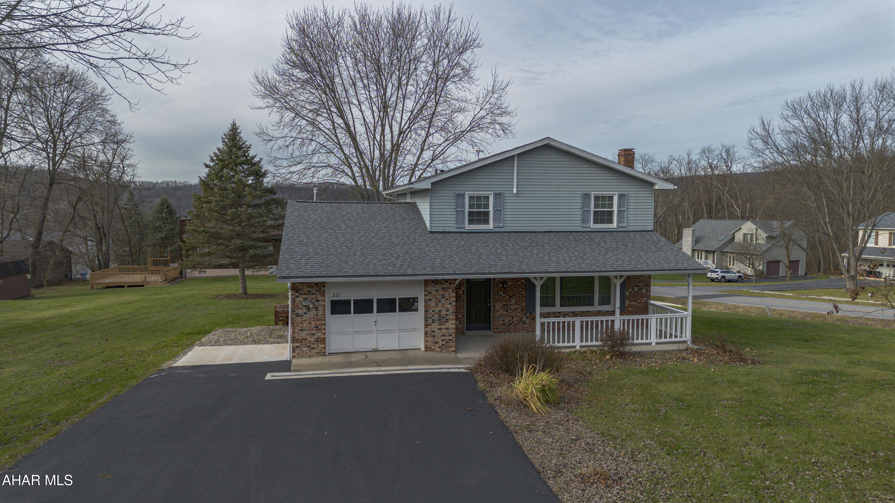 Rolling Hills - Residential