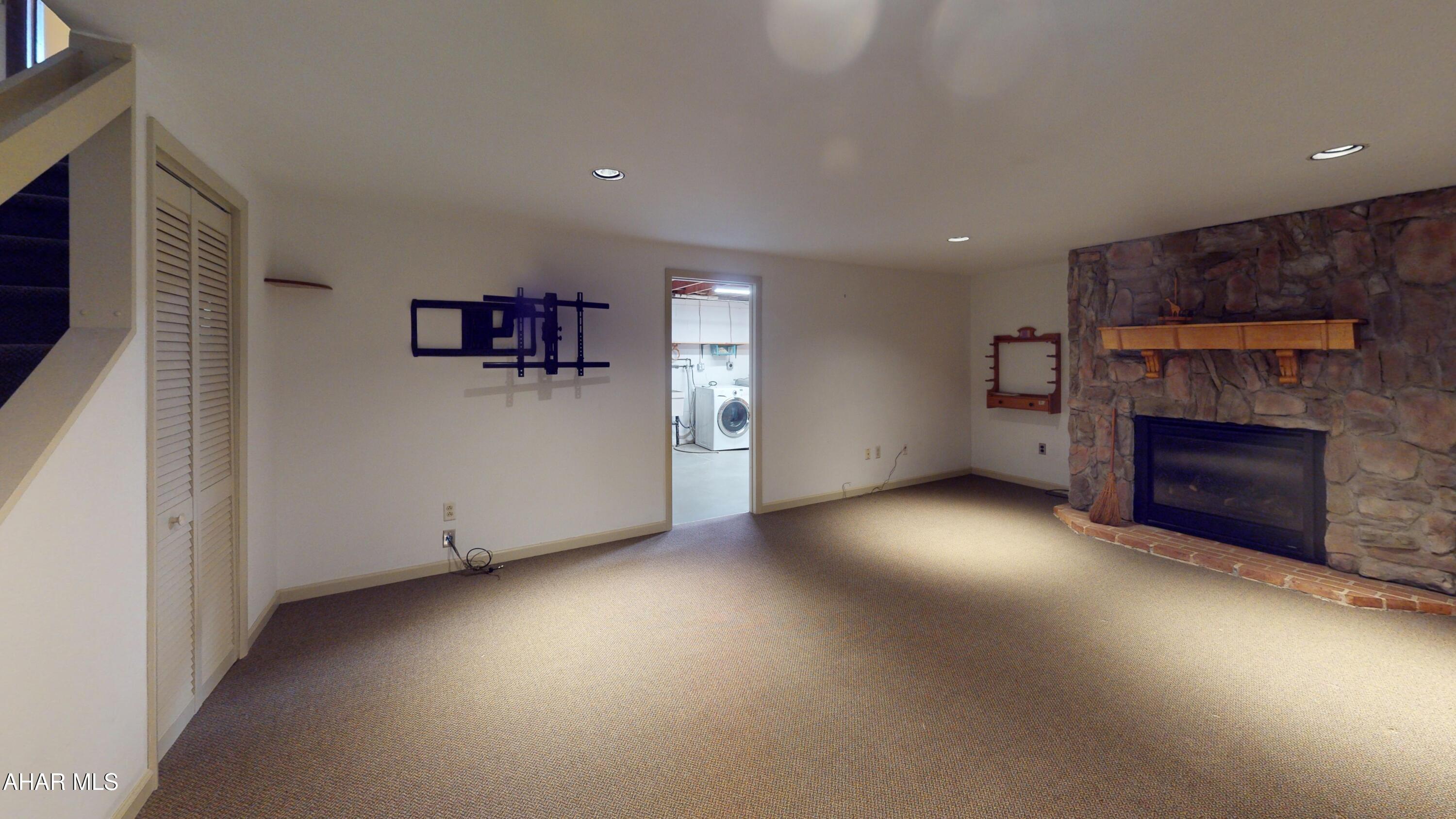 Rolling Hills - Residential