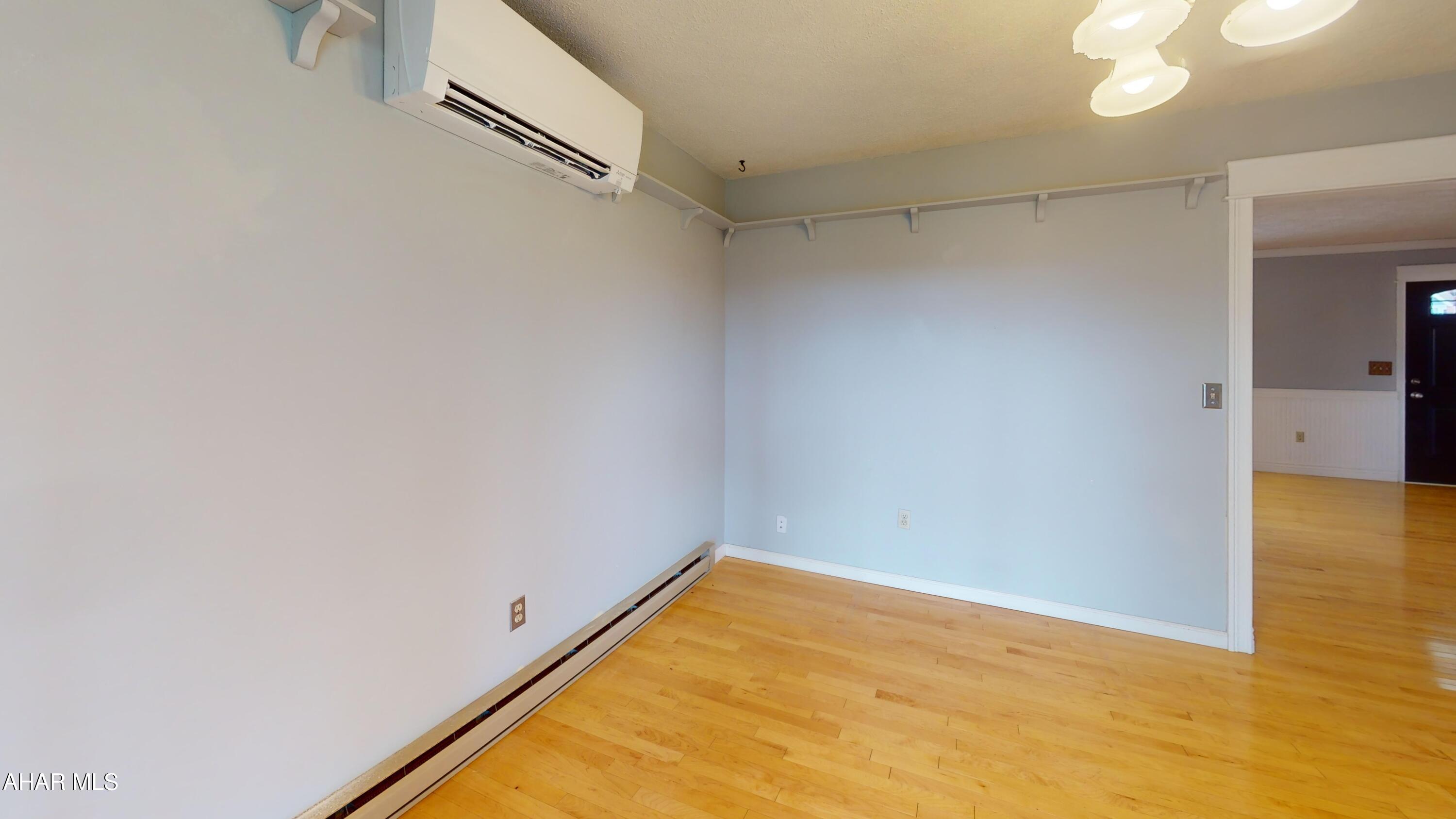 Rolling Hills - Residential