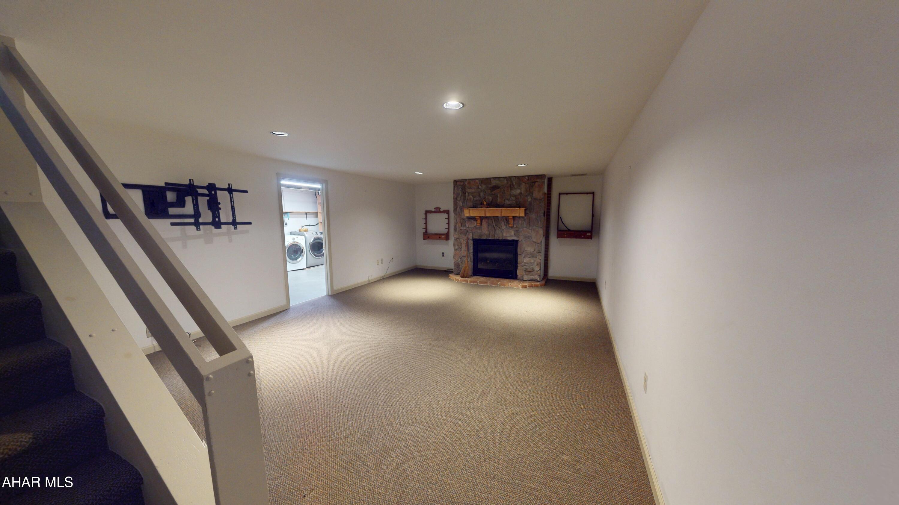 Rolling Hills - Residential