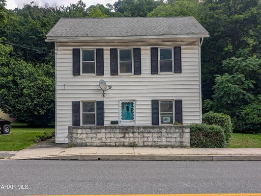 733 N SPRING ST, EVERETT, PA 15537 - Image b70a1a52f970ba2b0cb8cca55aa2cd7c/735487723