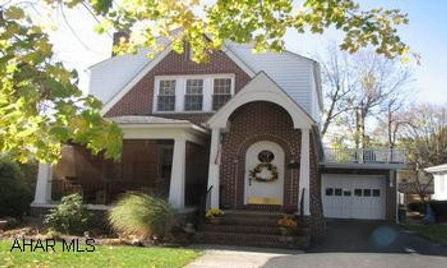 CHARM AND CHARACTER ABOUND IN THIS IMMACULATE BRICK HOME.  MOVE RIGHT IN, FRESHLY PAINTED, UPDATED KITCHEN WITH VAULTED CEILING AND SUNNY BREAKFAST NOOK, NEWER BATHROOM, FENCED YARD.  NICE DECK. A SUPER HOUSE. CALL SHARON MULDOON 329-2516. CHARM AND CHARACTER ABOUND IN THIS IMMACULATE BRICK HOME.  MOVE RIGHT IN, FRESHLY PAINTED, UPDATED KITCHEN WITH VAULTED CEILING AND SUNNY BREAKFAST NOOK, NEWER BATHROOM, FENCED YARD.  NICE DECK. A SUPER HOUSE. CALL SHARON MULDOON 329-2516.