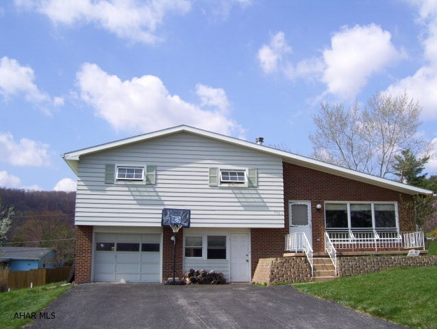 Maple Hollow - Residential