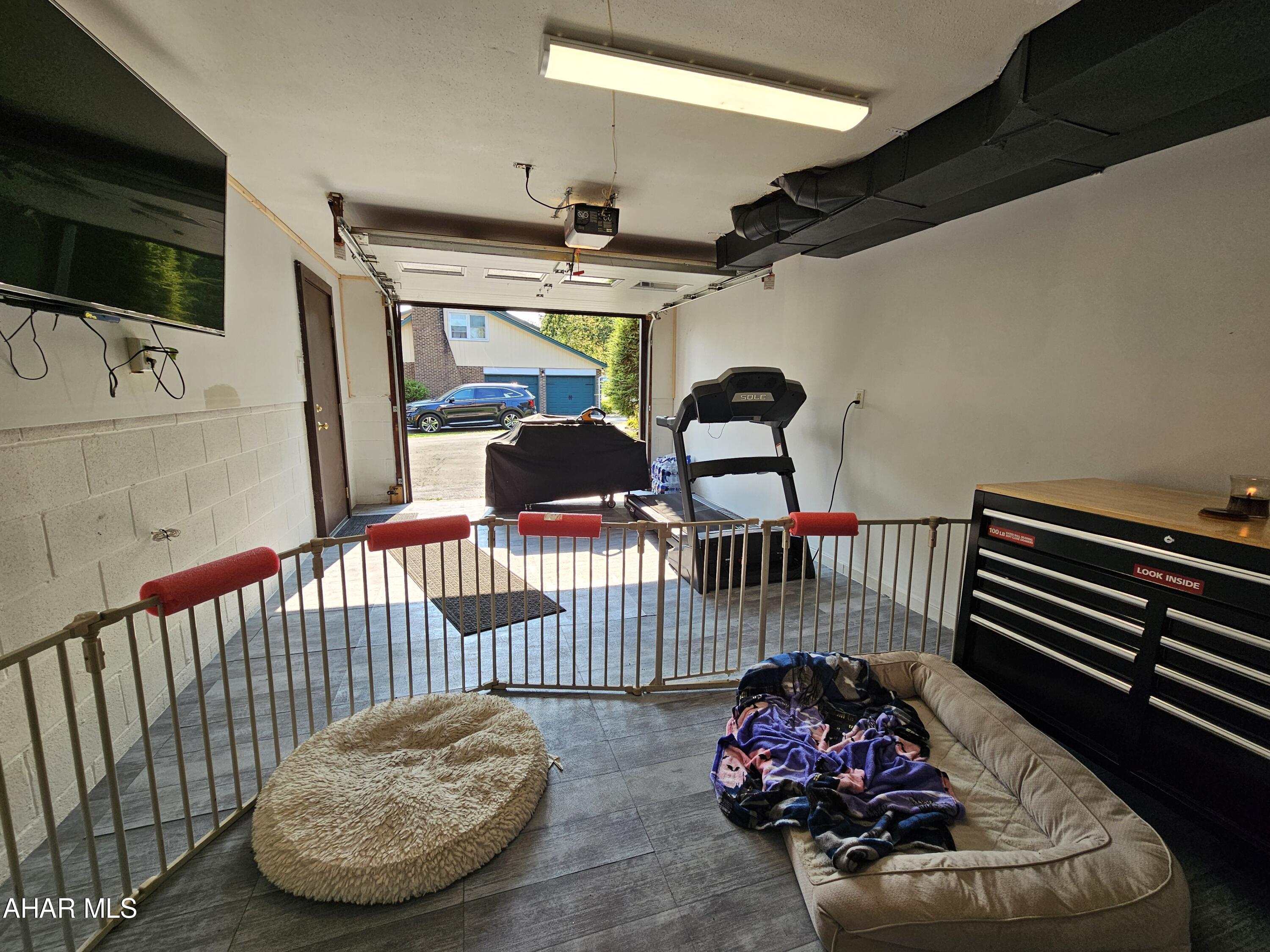 Crestwood - Residential