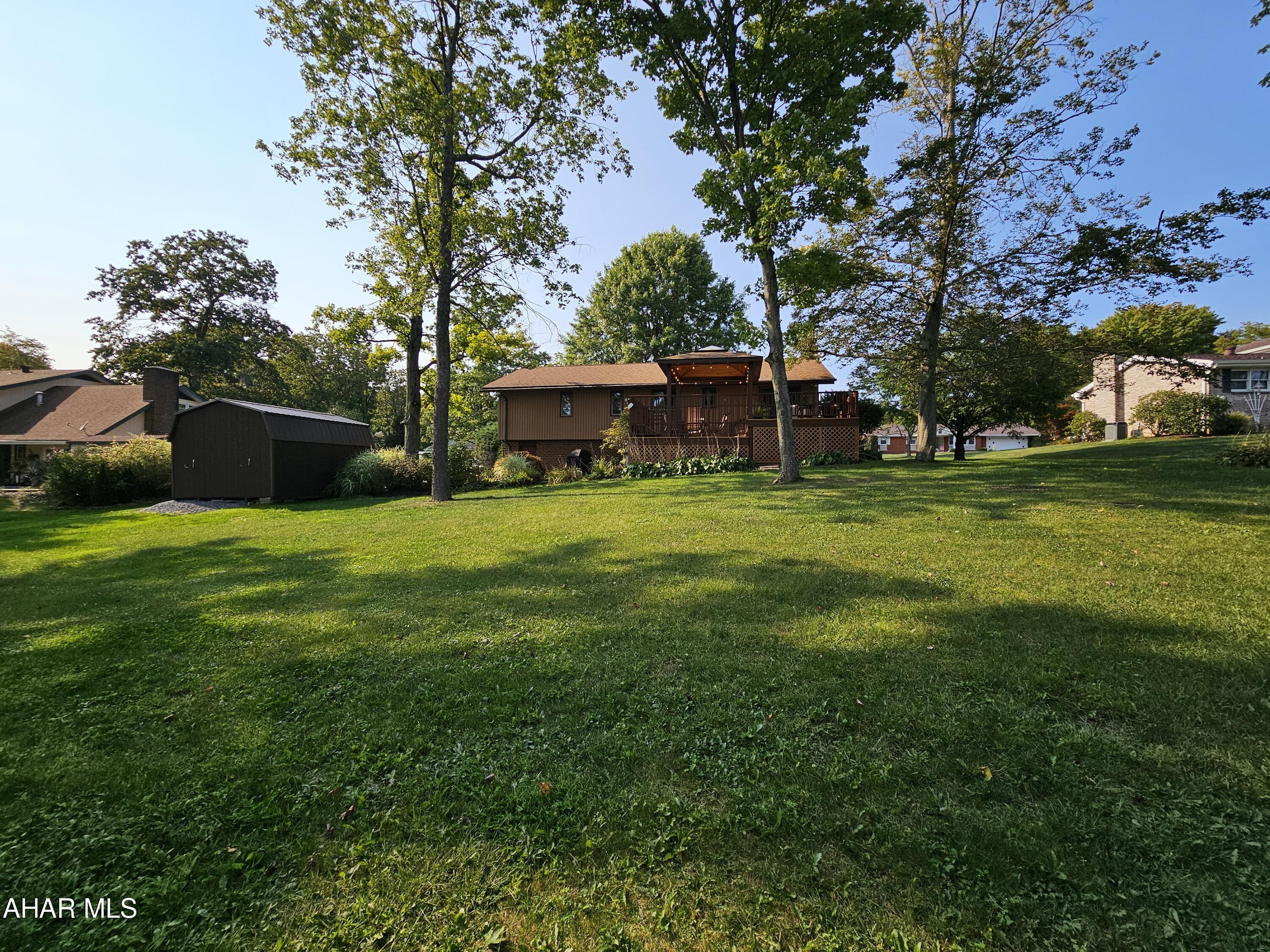 Crestwood - Residential