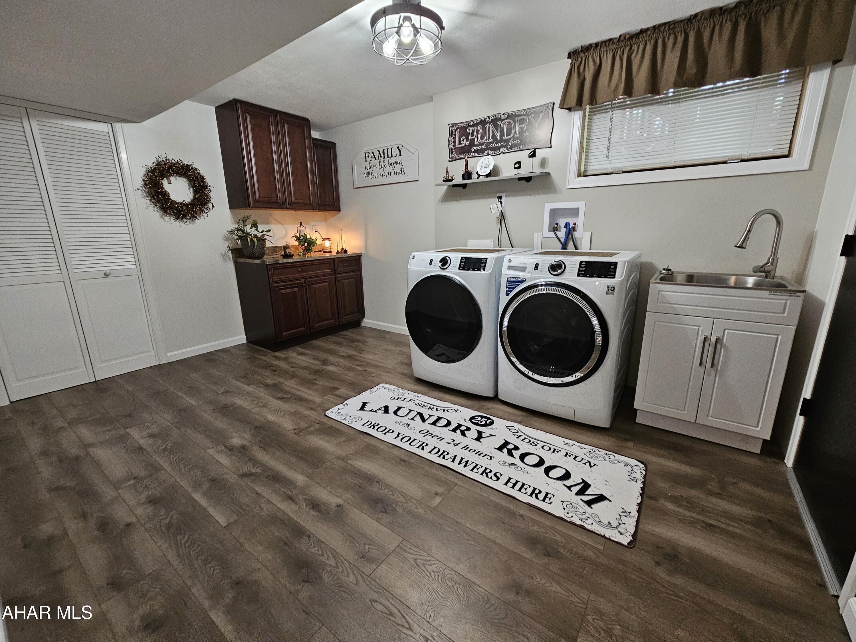 Crestwood - Residential