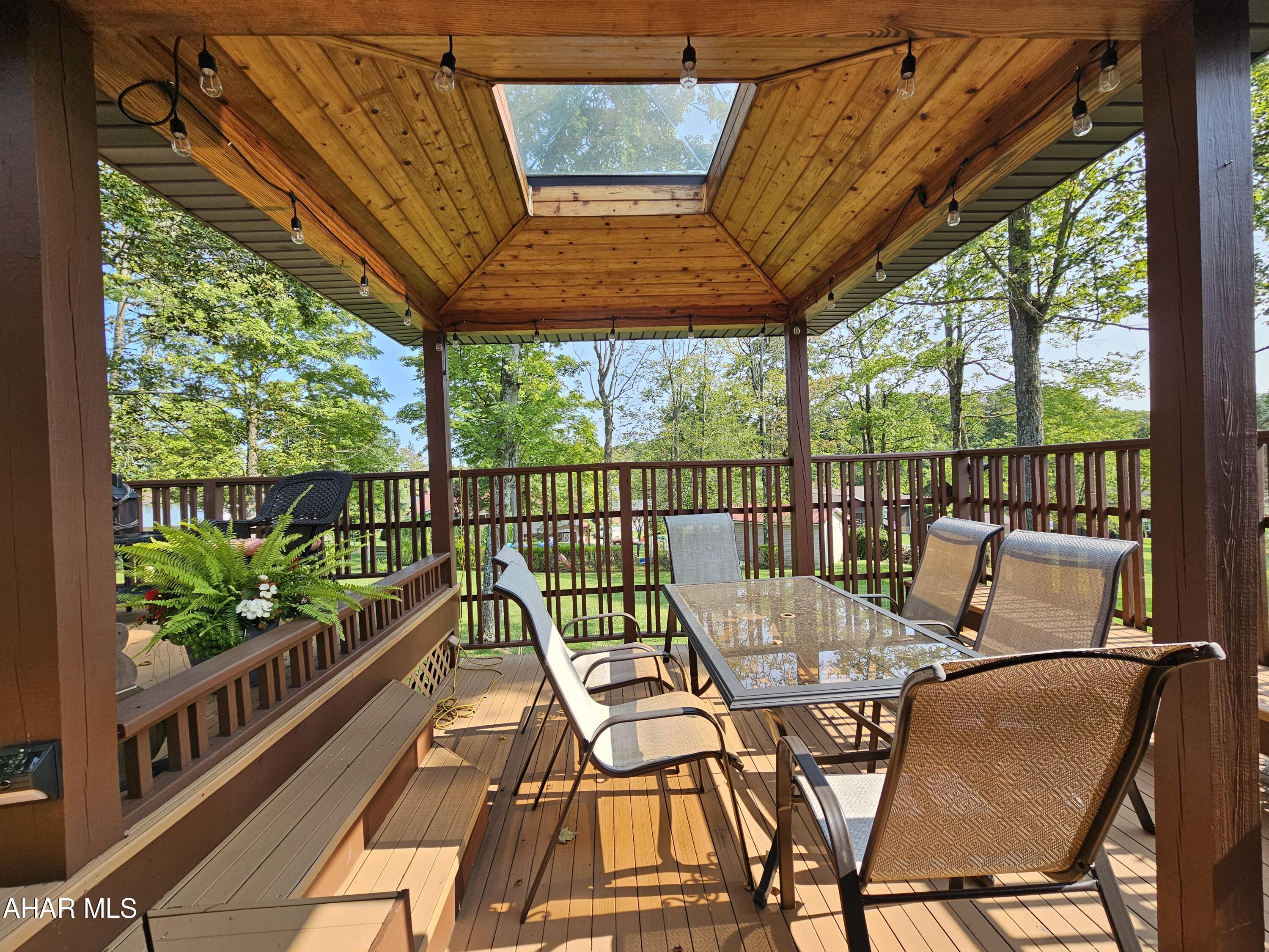 Crestwood - Residential