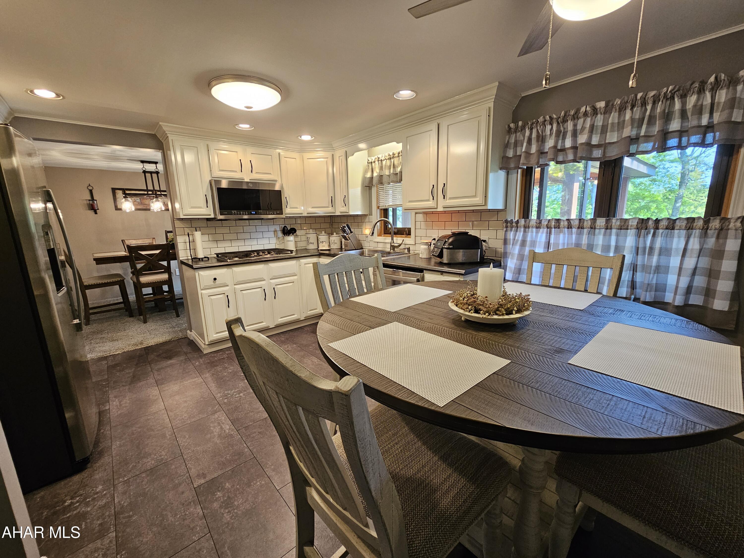 Crestwood - Residential