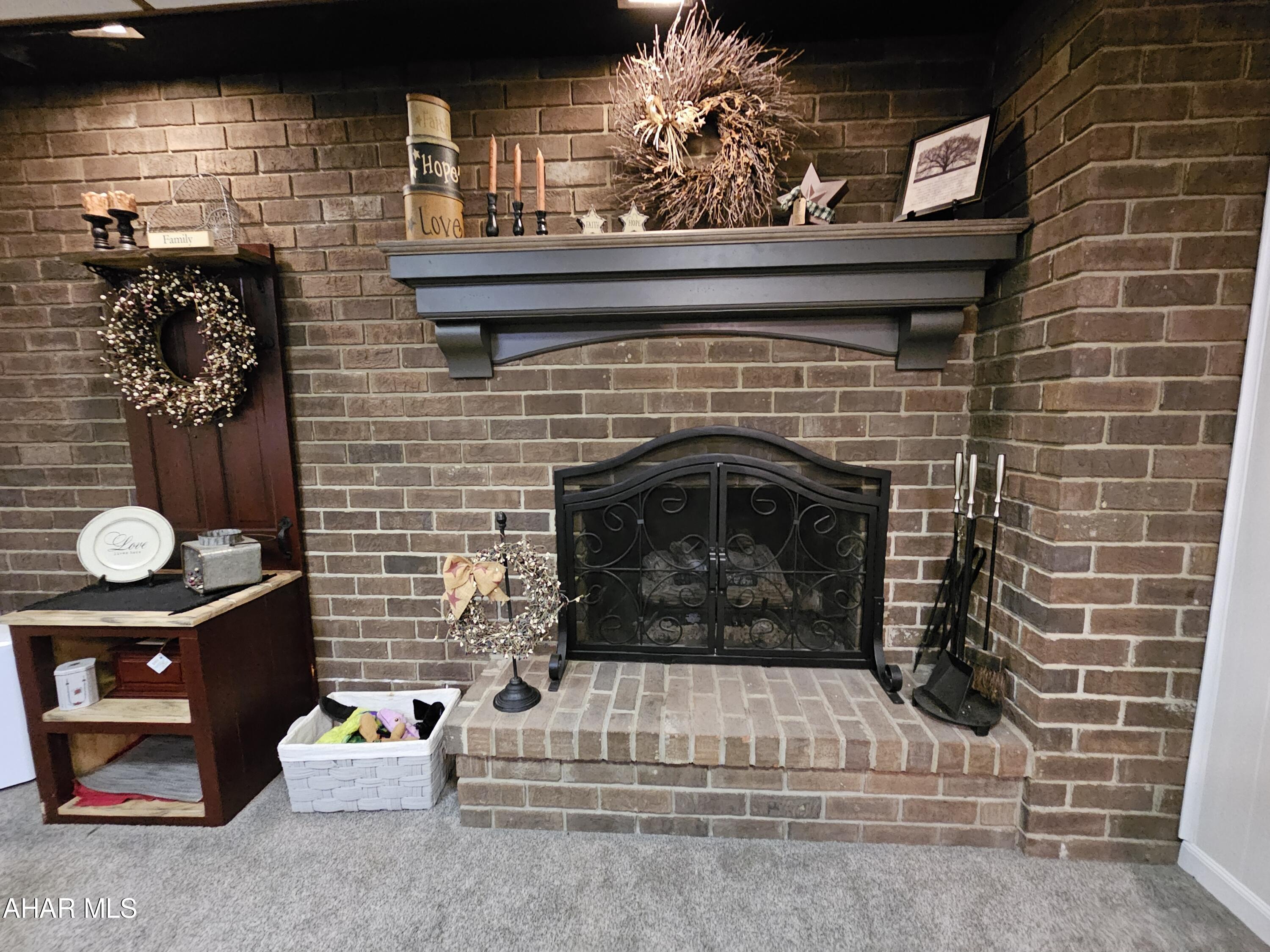 Crestwood - Residential