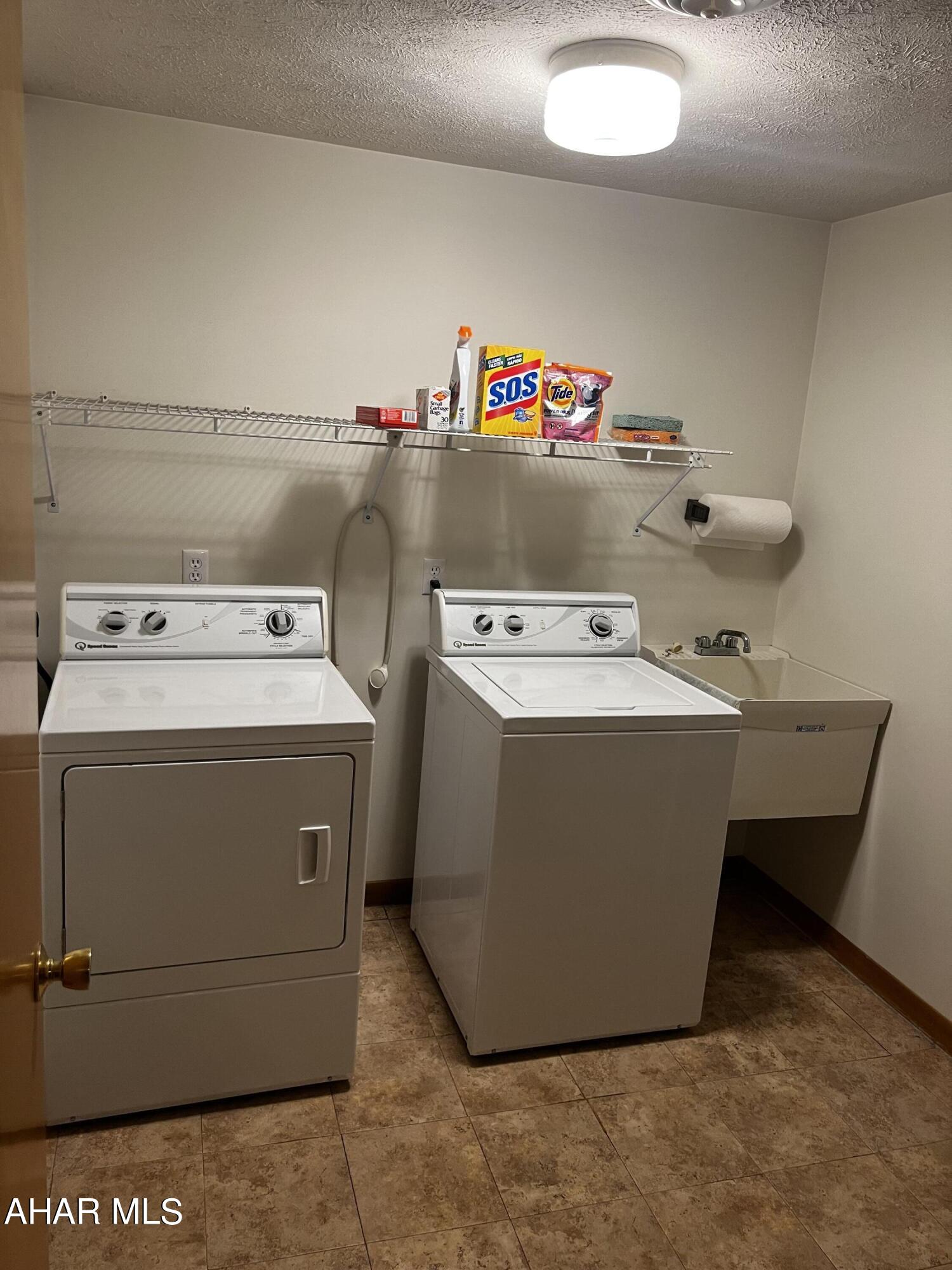 Hallowdale Estates - Residential