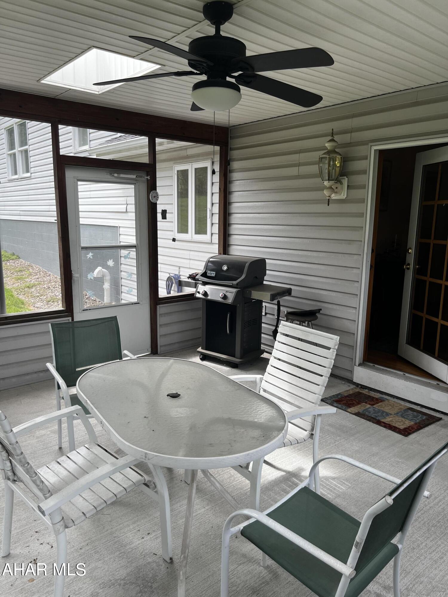 Hallowdale Estates - Residential