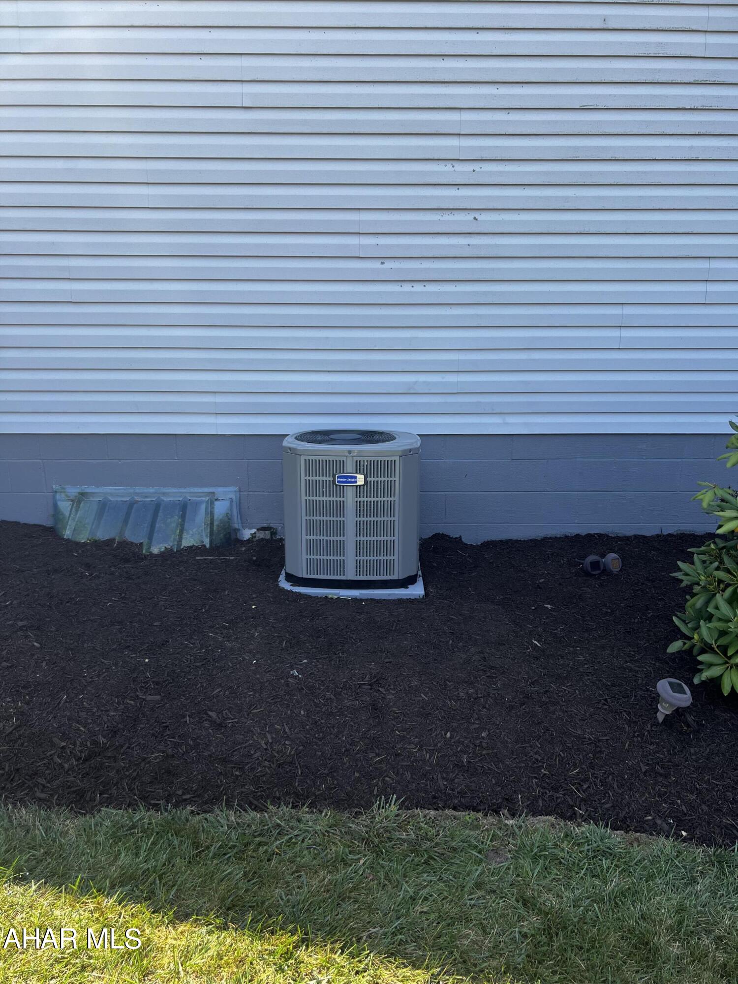 Hallowdale Estates - Residential