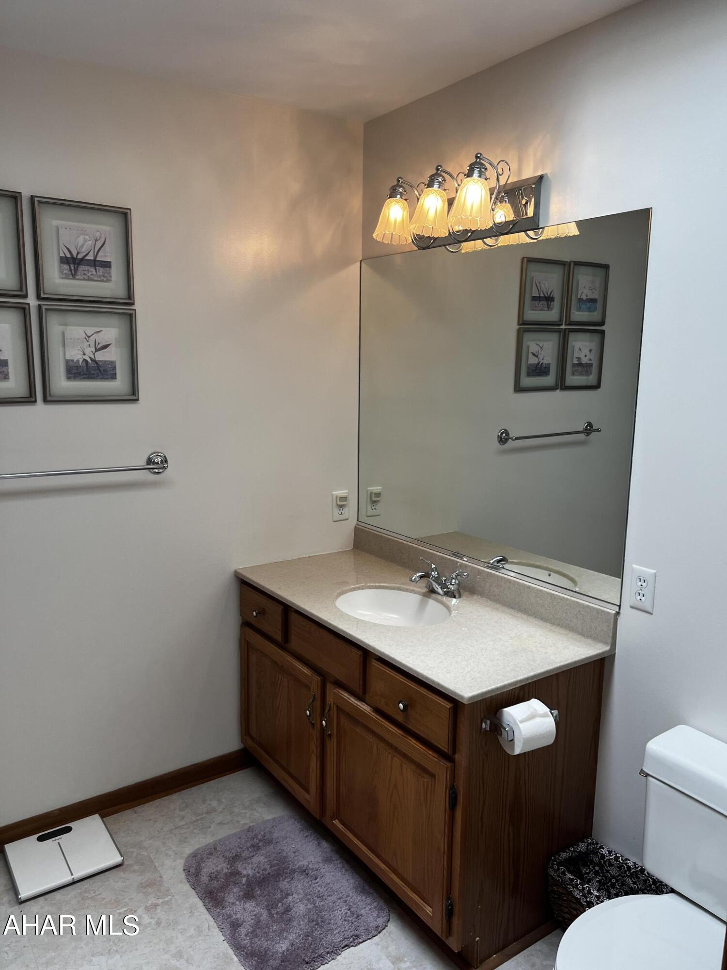 Hallowdale Estates - Residential