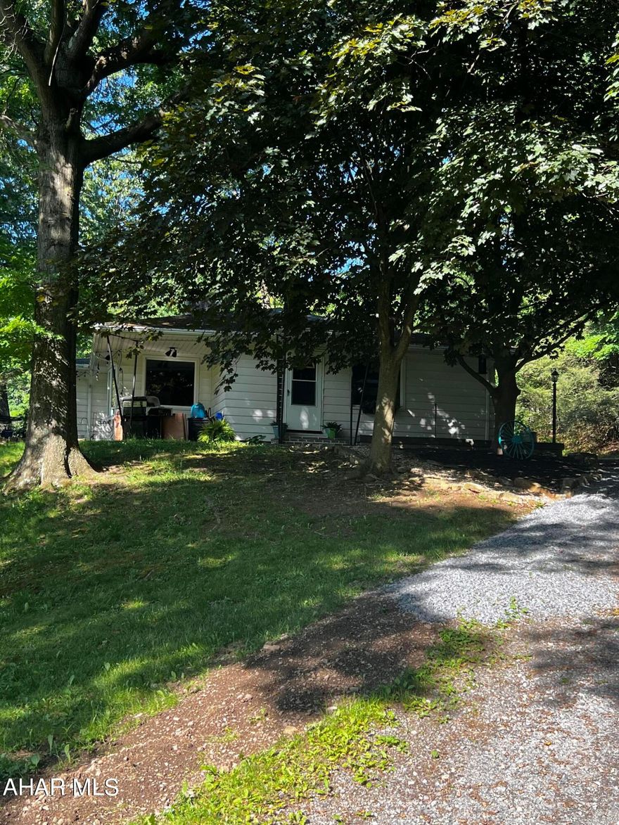 Country quiet on over an acre! Enjoy the seclusion of this unique location, without being too far from conveniences. This one story home offers over 2500 square feet of ''at home'' uniqueness. A master bedroom full of natural light and loads of charm, to a large front yard with options galore. From the inside to the outside, this amazing property is waiting for your personal touches to make it your own. Schedule your tour today!