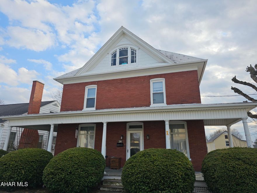Original wood work and beauty with a HUGE modern kitchen with Island and butcher block countertops and LARGE bedrooms. This home has a ton of space and charm. Large clean unfinished attic with such old world charm. All original woodwork and pocket doors! One car garage and off street parking. Brick exterior in a walkable community in the middle of town! Come see for yourself!