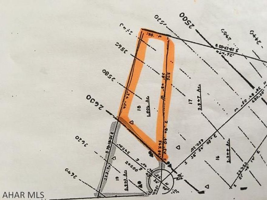 Nice wooded property in the Mountains! Build a Full-time residence or a cabin!!! Located near 1,000 acres of forest lands great for hunting, hiking and etc with beautiful views of the valley and surrounding mountains!  Required---$40 a year Association dues for maintaining the road.