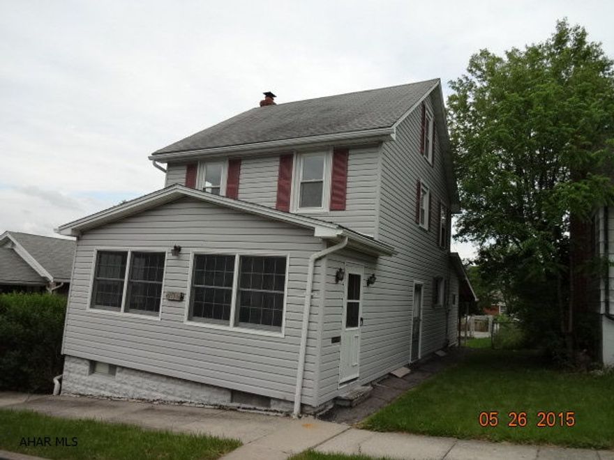 Property being sold As is Buyer must pay 2% transfer tax. Earnest money checks in Cashiers check payable to Colony Realty Group, LTD. This property eligible under Freddie Mac First Look Initiative through 6/23/15. Homesteps offers credit at closing for actual price of home warranty up to $500 for owner-occupant. Ask about details.