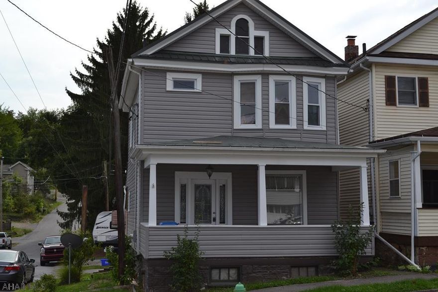 MOVE IN READY! New siding, beautiful tiled bathroom, new floors, new paint, and many more upgrades. Come check out this 3 bedroom house on a corner lot. Open concept with appliances included.