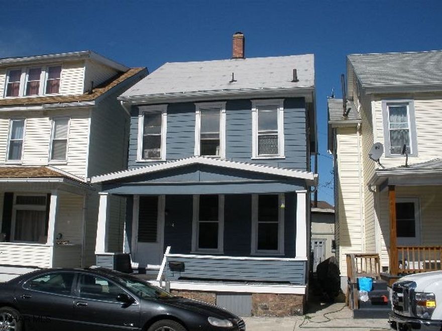 Property is being sold in AS IS condtion.  All offers must be accompanied by buyer's pre-qualification letter of proof of funds, as well the sellers signed addendum.  Motivated seller, ANY and ALL offers will be reviewed.