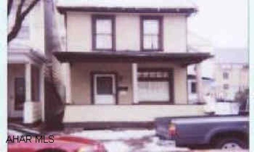 Good investment or 1st time homebuyers. Had been tenant occupied at $300 per month. Owner needs use of garage for 30 days after settlement. Good investment or 1st time homebuyers. Had been tenant occupied at $300 per month. Owner needs use of garage for 30 days after settlement.