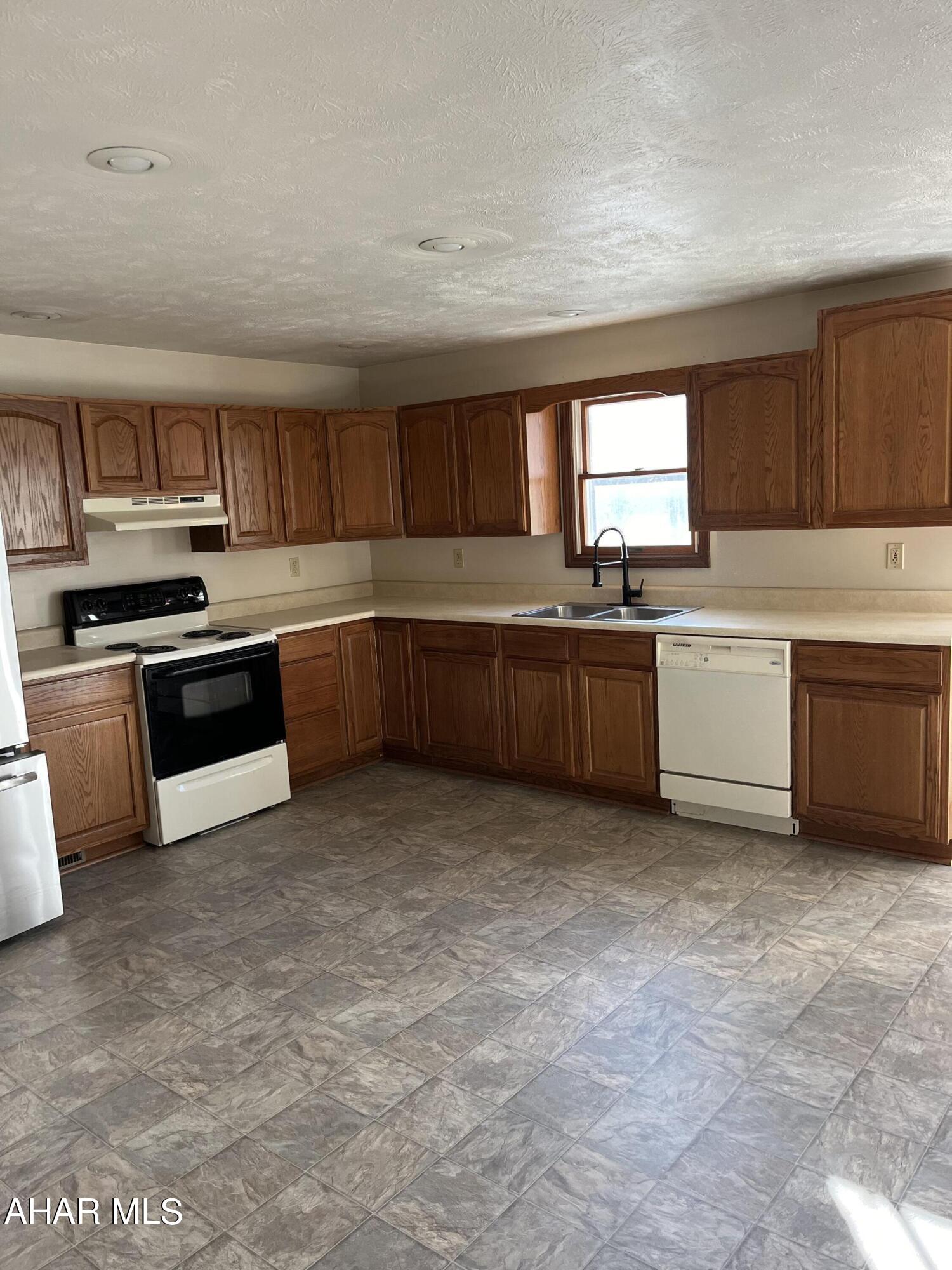 Juniata Gap - Residential