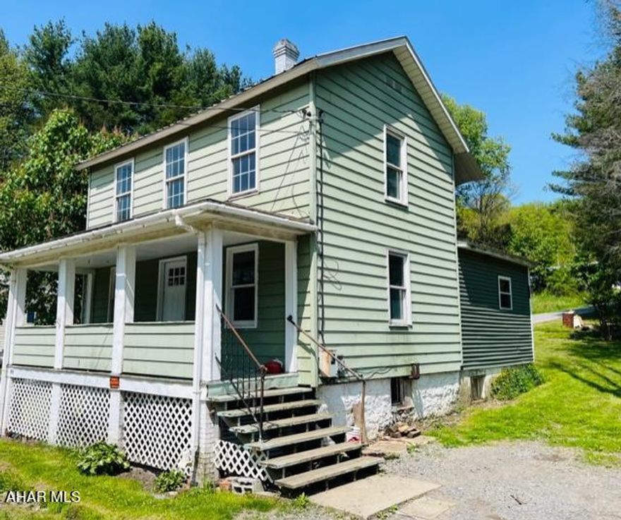 Home features a nice corner lot.  Conveniently located off the main highway, this 4 bedroom home has loads of potential! This property could be a great investment or would make a great primary residence! This home is move in ready for only 39,000 do not miss out on this deal!!