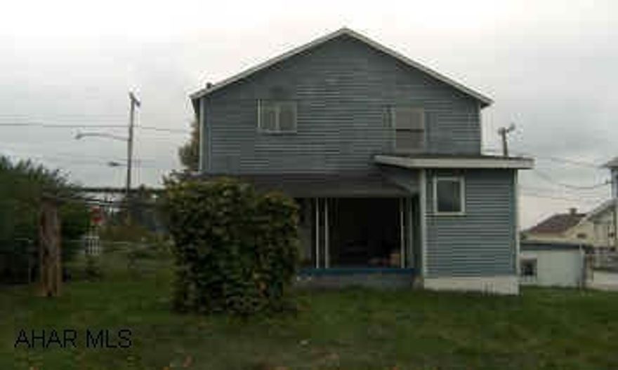 sold "as is"  see listing agent for addendum.