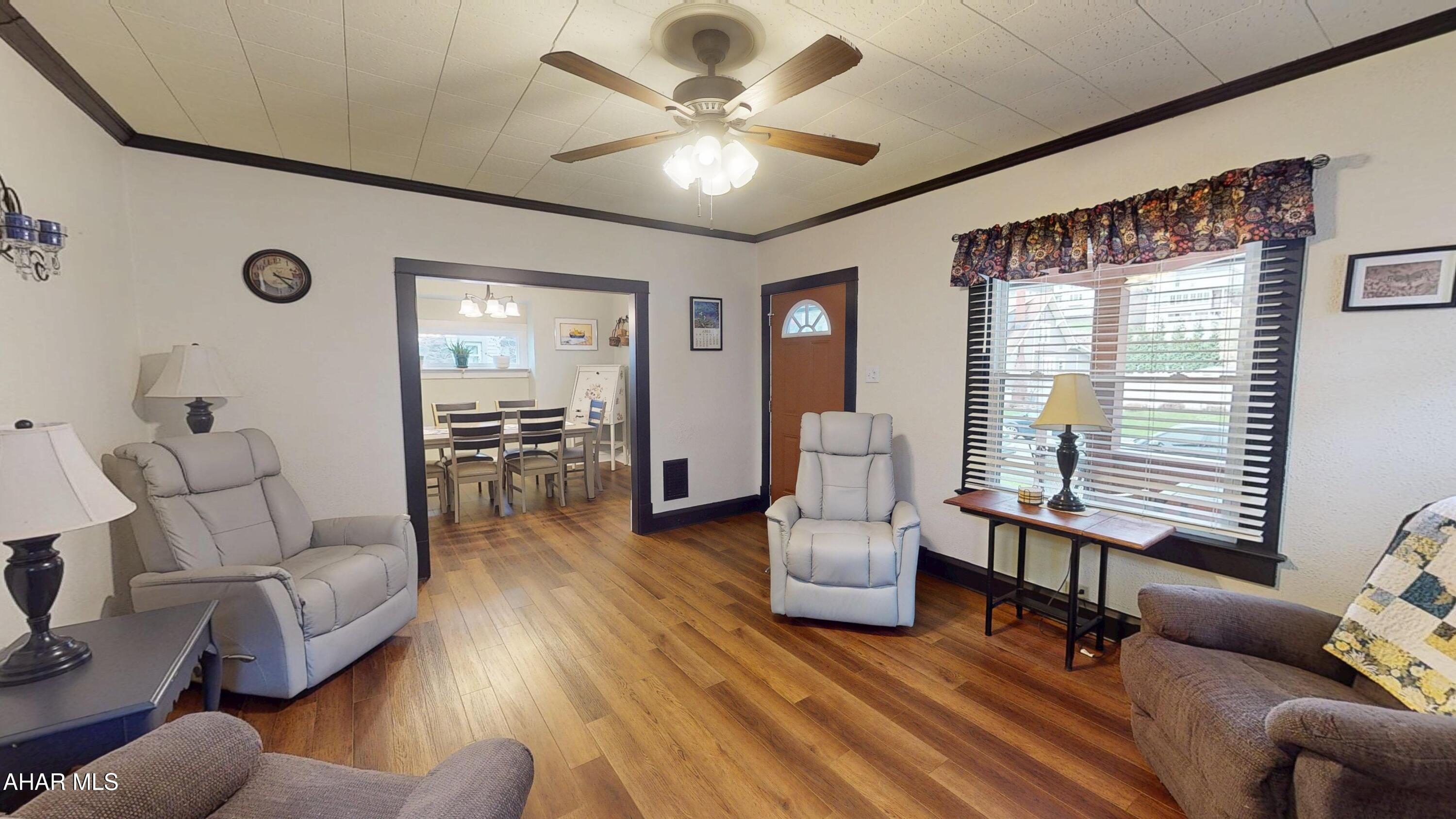 Llyswen - Residential