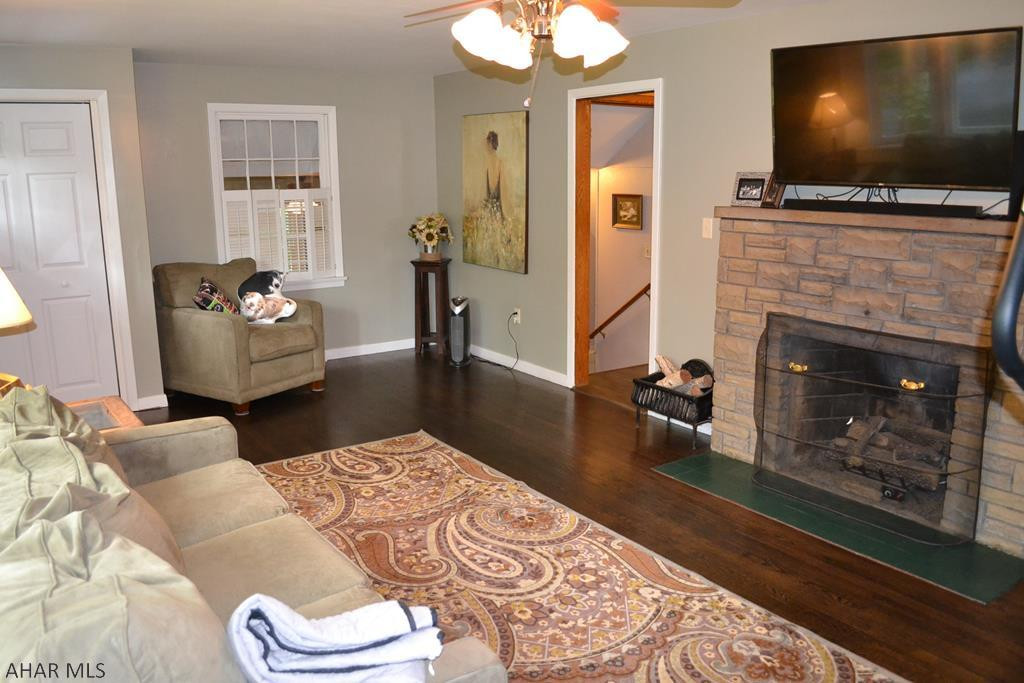 Lower Brush Mountain Road - Residential