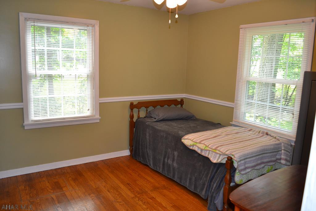 Lower Brush Mountain Road - Residential