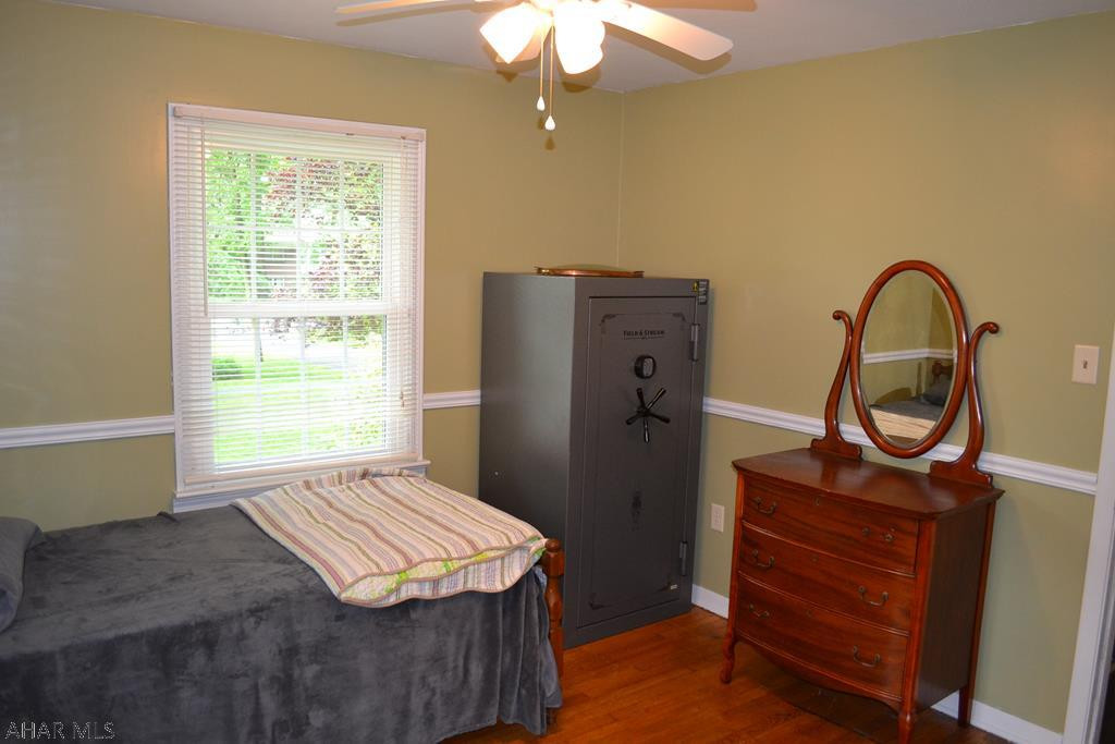 Lower Brush Mountain Road - Residential