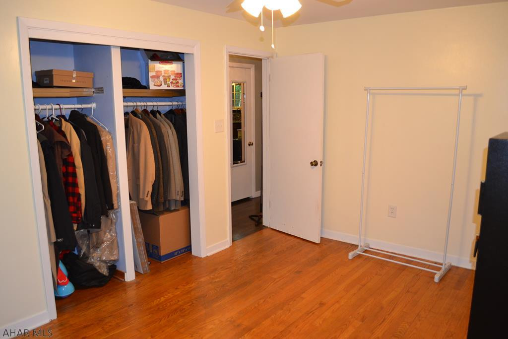 Lower Brush Mountain Road - Residential