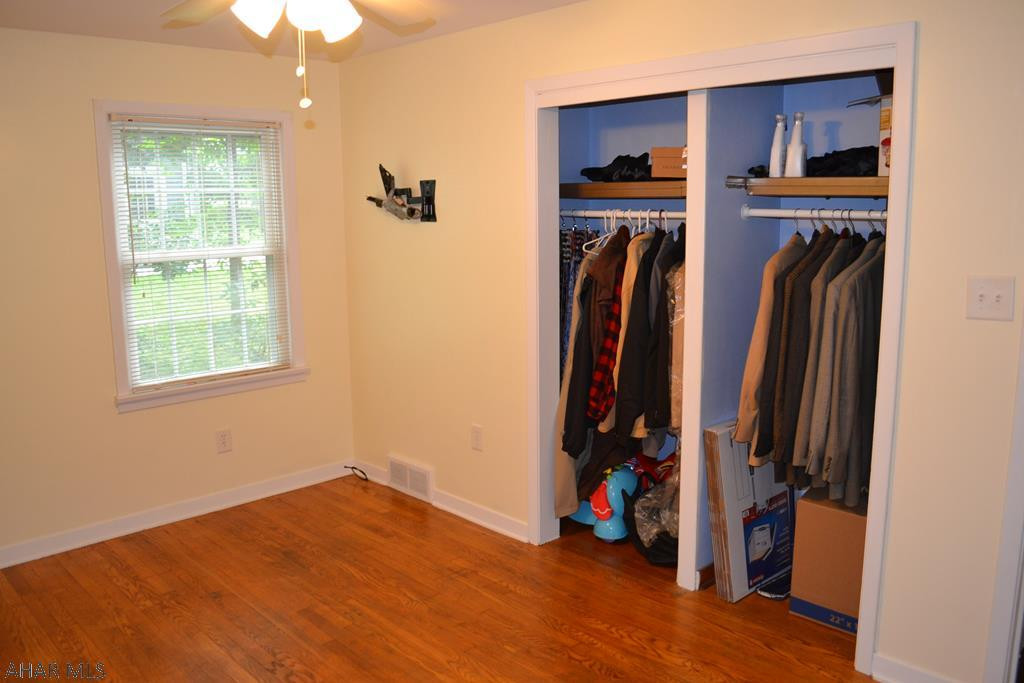 Lower Brush Mountain Road - Residential