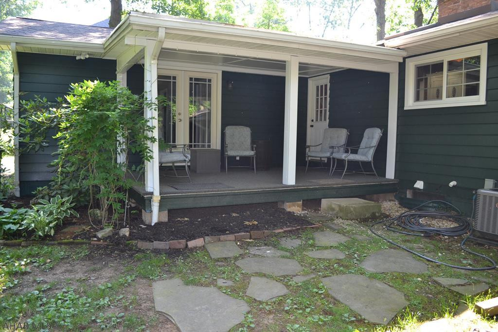 Lower Brush Mountain Road - Residential