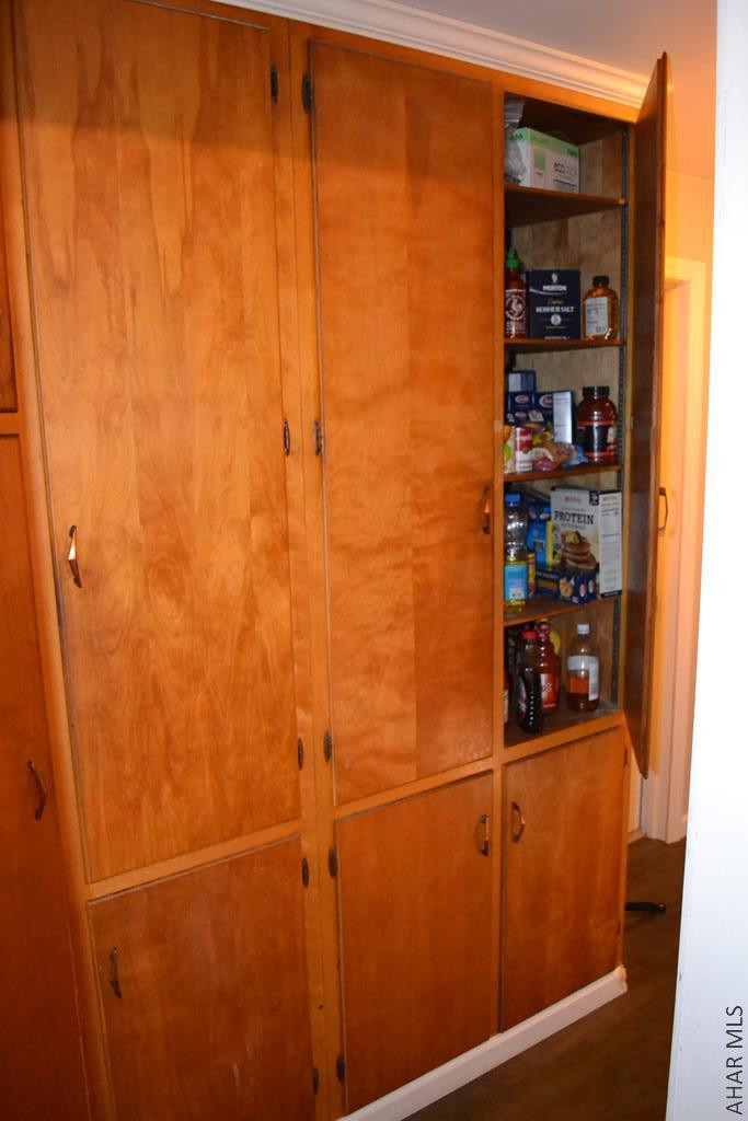 Lower Brush Mountain Road - Residential