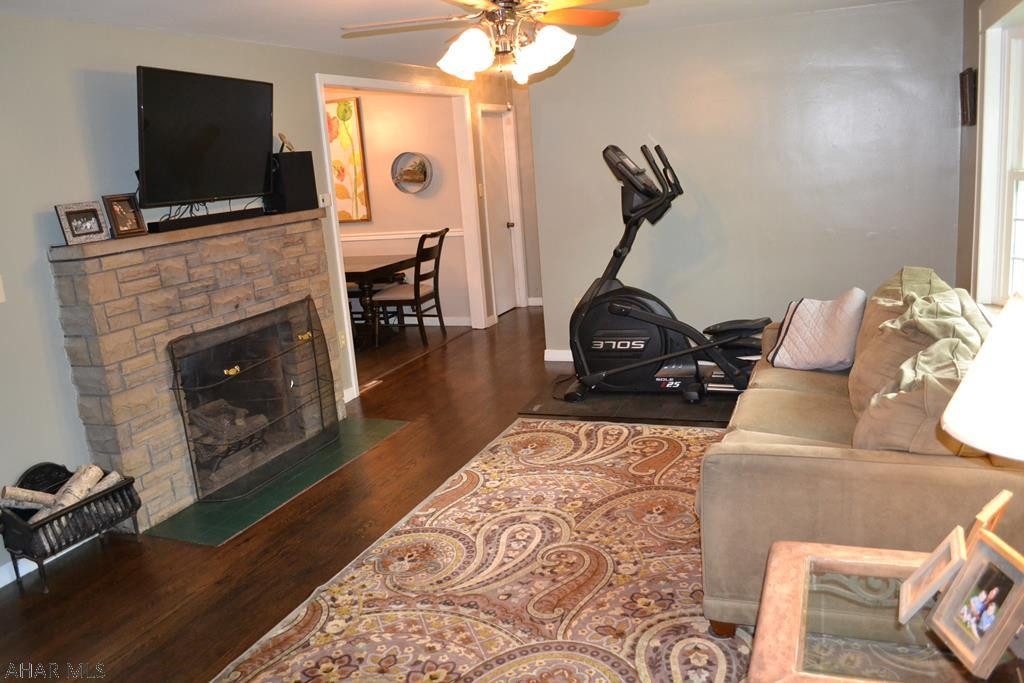 Lower Brush Mountain Road - Residential