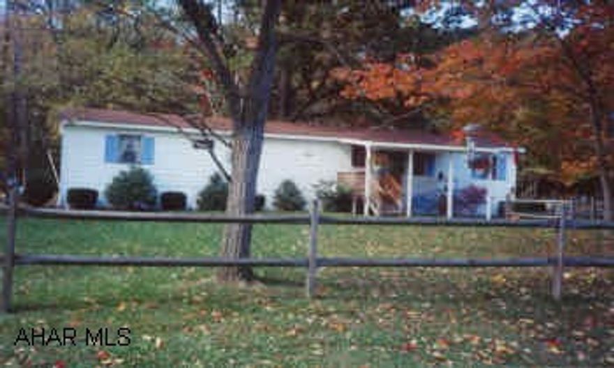 1977 2 bedroom mobile home, 12x60 aluminum siding.  shingle roof, C/A Very private 2 bd. mobile home on beautiful, landscaped lot.  Shingle roof, C/A, execellent condition.  Lot rent - 100/mon.