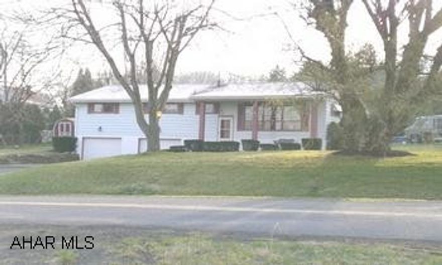 4 BR, 2 BA W/ INLAW APT. OFFERING SEP. ENTRANCE. HUGE EAT IN KIT W/ STAINLESS STEEL APPLIANCES. HARDWOOD THROUGHOUT, FENCED YARD, FR W/ WET BAR. PLEASE GO TO WWW.BOBMILLERREALESTATE.COM FOR MORE INFORMATION. 4 BR, 2 BA W/ INLAW APT. OFFERING SEP. ENTRANCE. HUGE EAT IN KIT W/ STAINLESS STEEL APPLIANCES. HARDWOOD THROUGHOUT, FENCED YARD, FR W/ WET BAR. PLEASE GO TO WWW.BOBMILLERREALESTATE.COM FOR MORE INFORMATION.