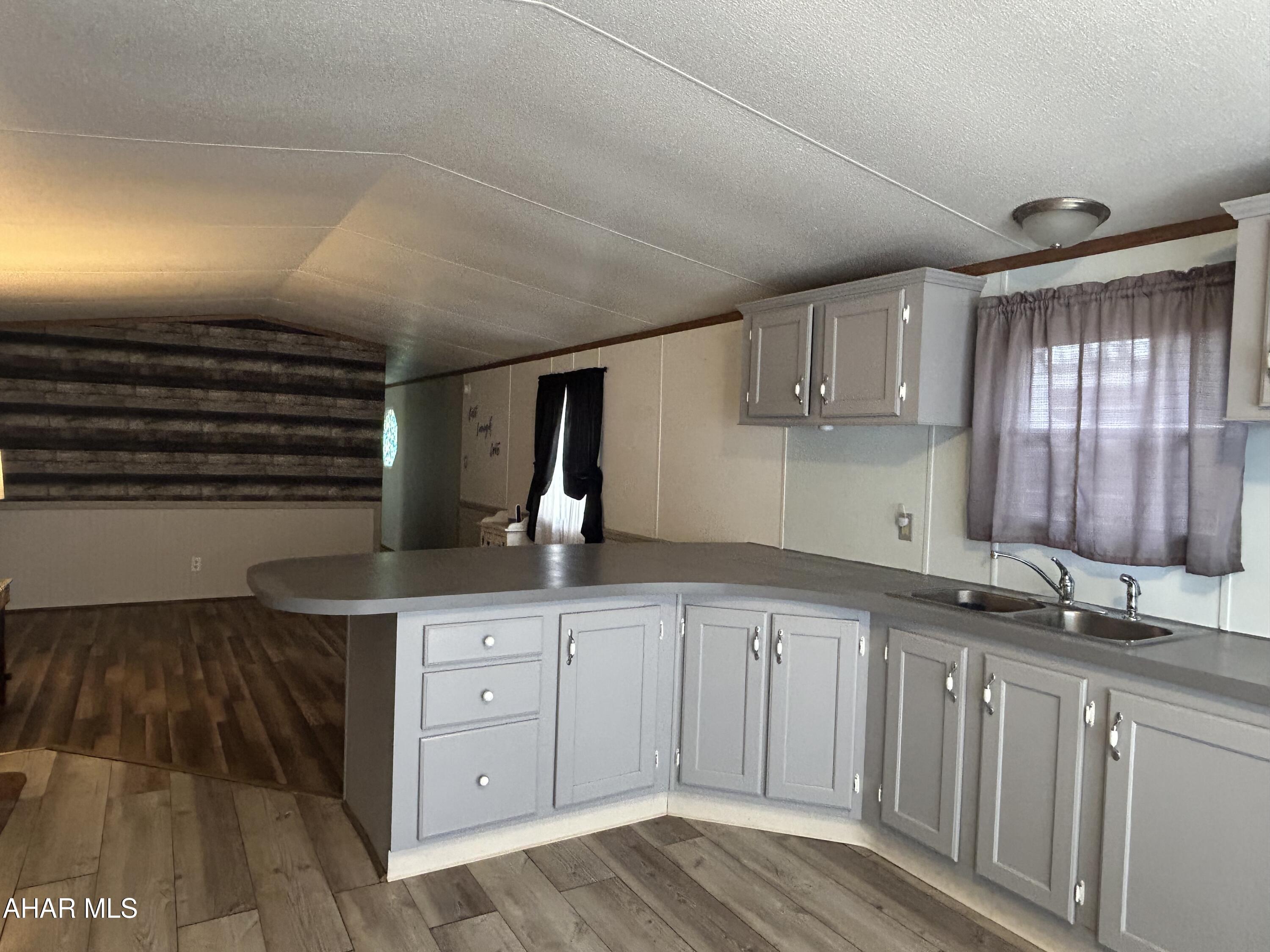 Hillcrest Community - Residential